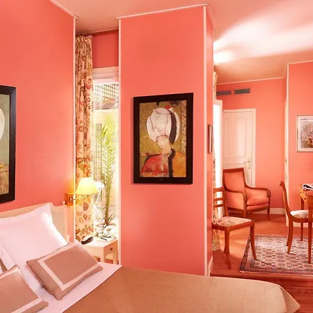 Relais Du Louvre Paris