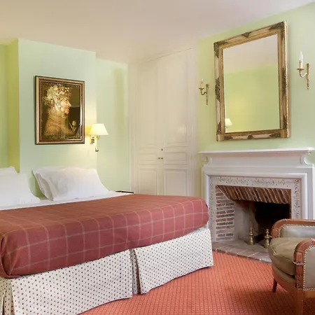 Hotel Relais Du Louvre Parigi