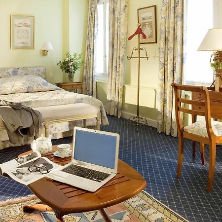 Relais Du Louvre 4* Parigi