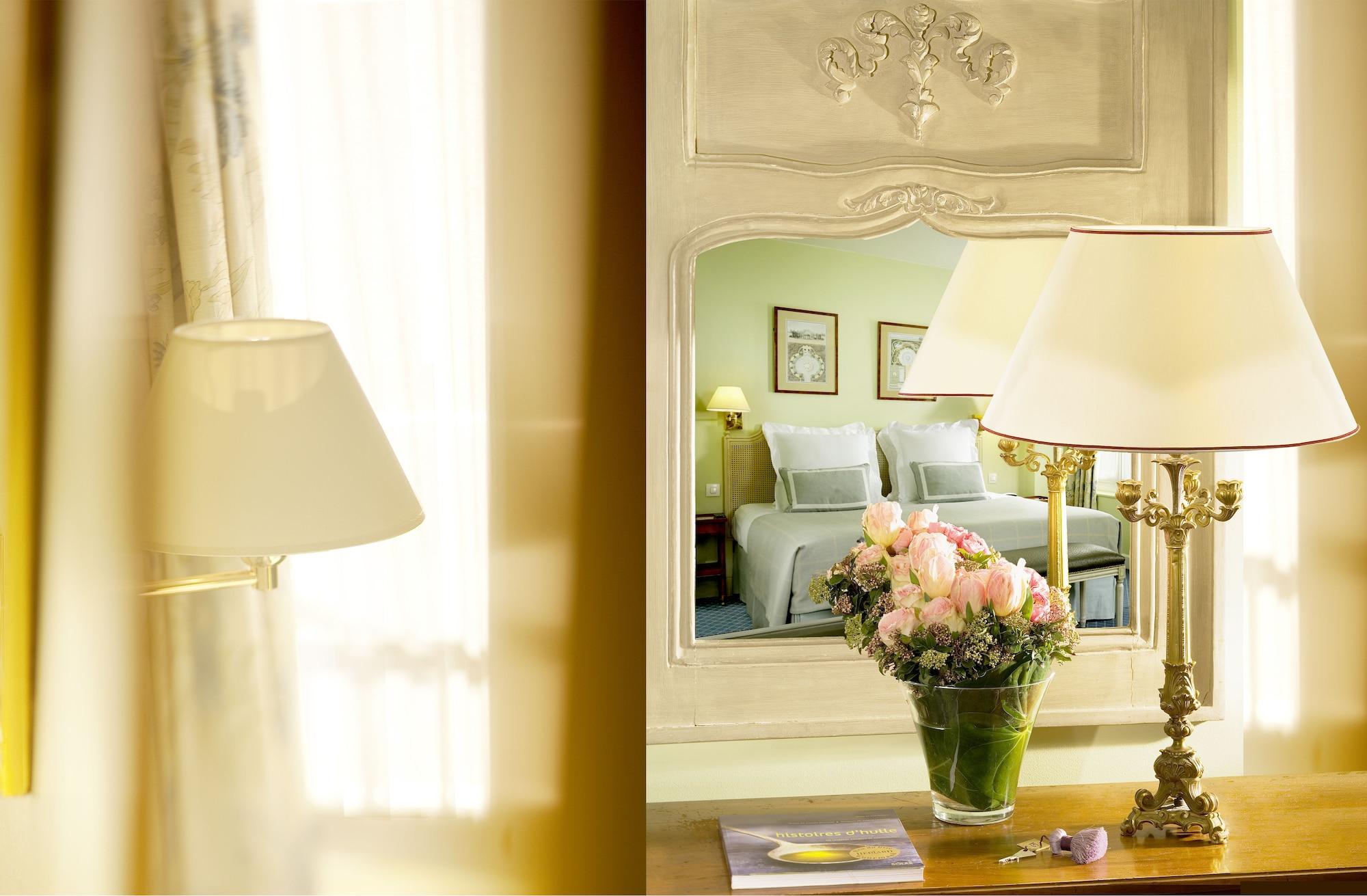 Hotel Relais Du Louvre Parigi