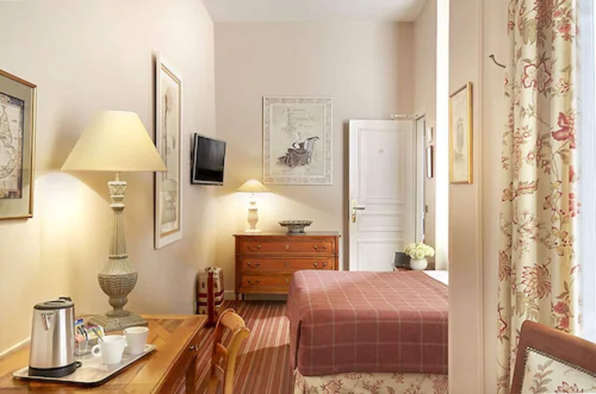 Hotel Relais Du Louvre Parigi