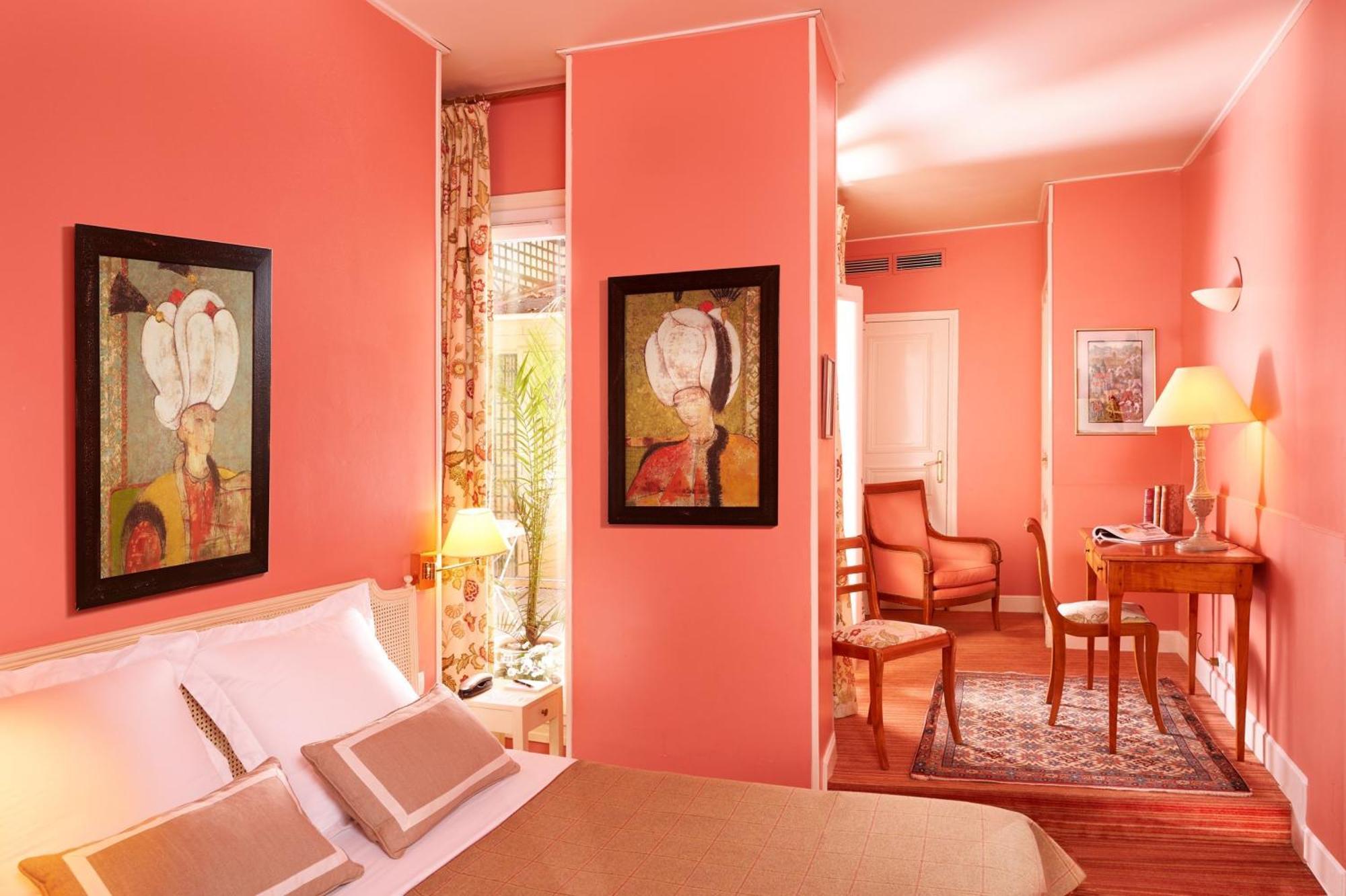 Relais Du Louvre Paris